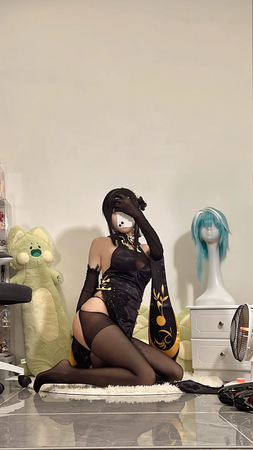 影子喵Ghost - 镇海黑旗袍 [131P,4V-3.71GB] tg@simisebaisi 【丝足阁】113.webp